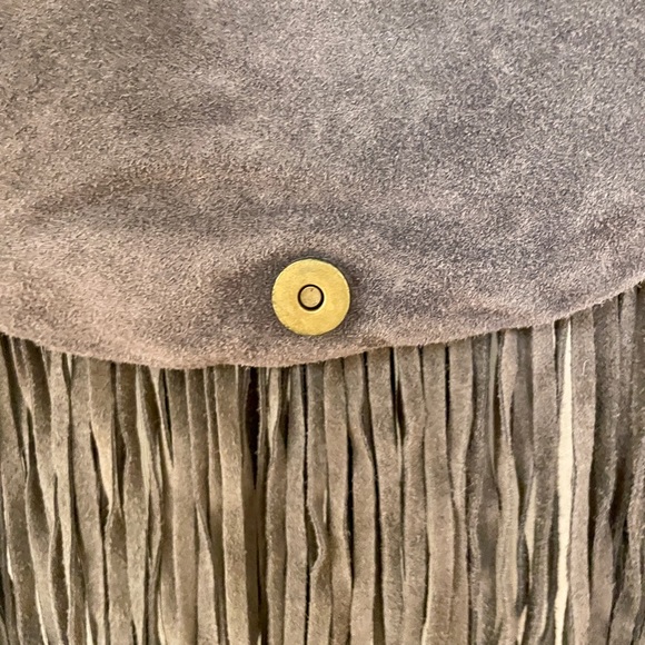 Beautiful Grey Suede Western Fringe Boho Crossbody Bag - Picture 9 of 9
